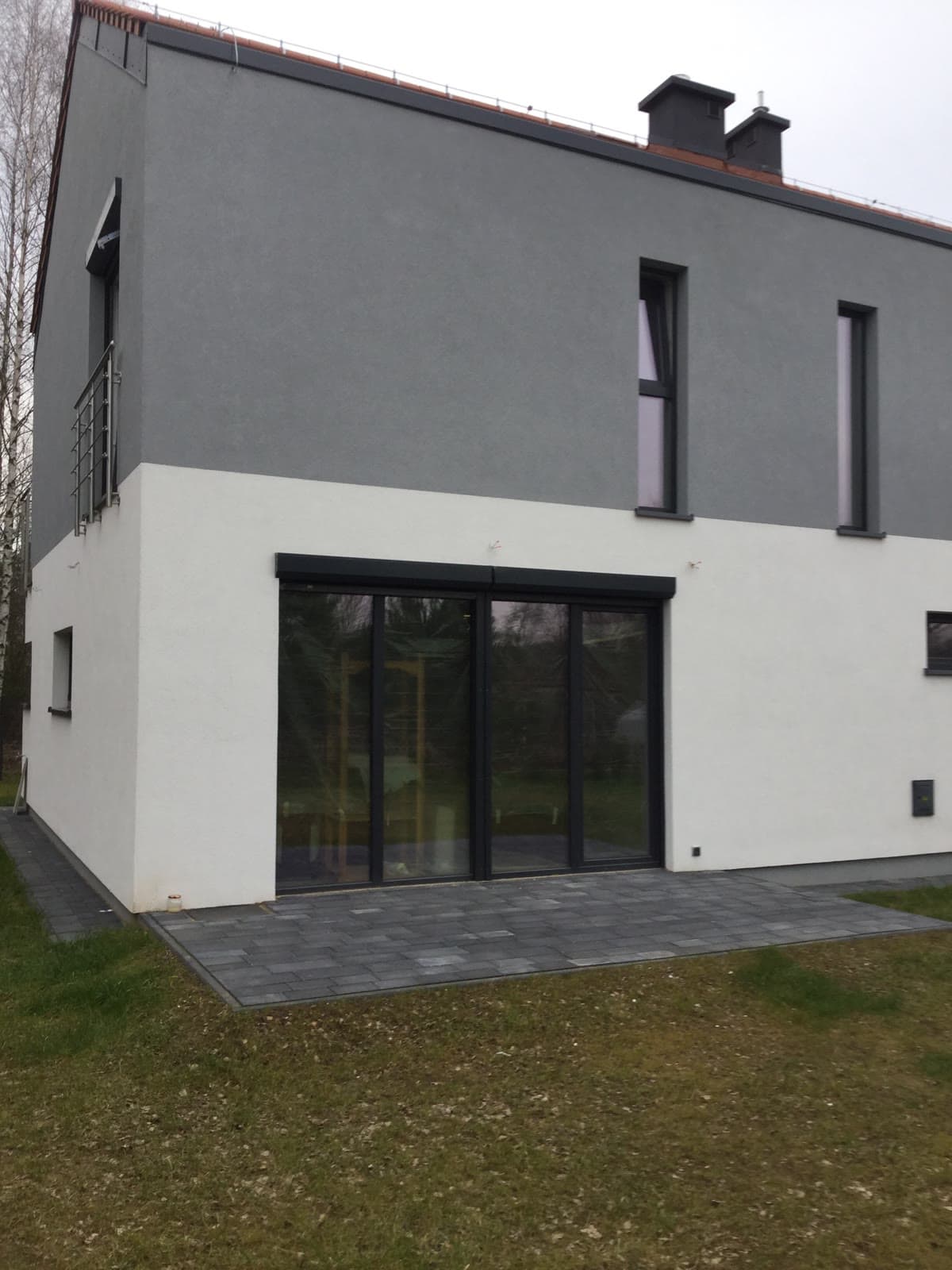 Rolety zewnętrzne — komfort i bezpieczeństwo domu